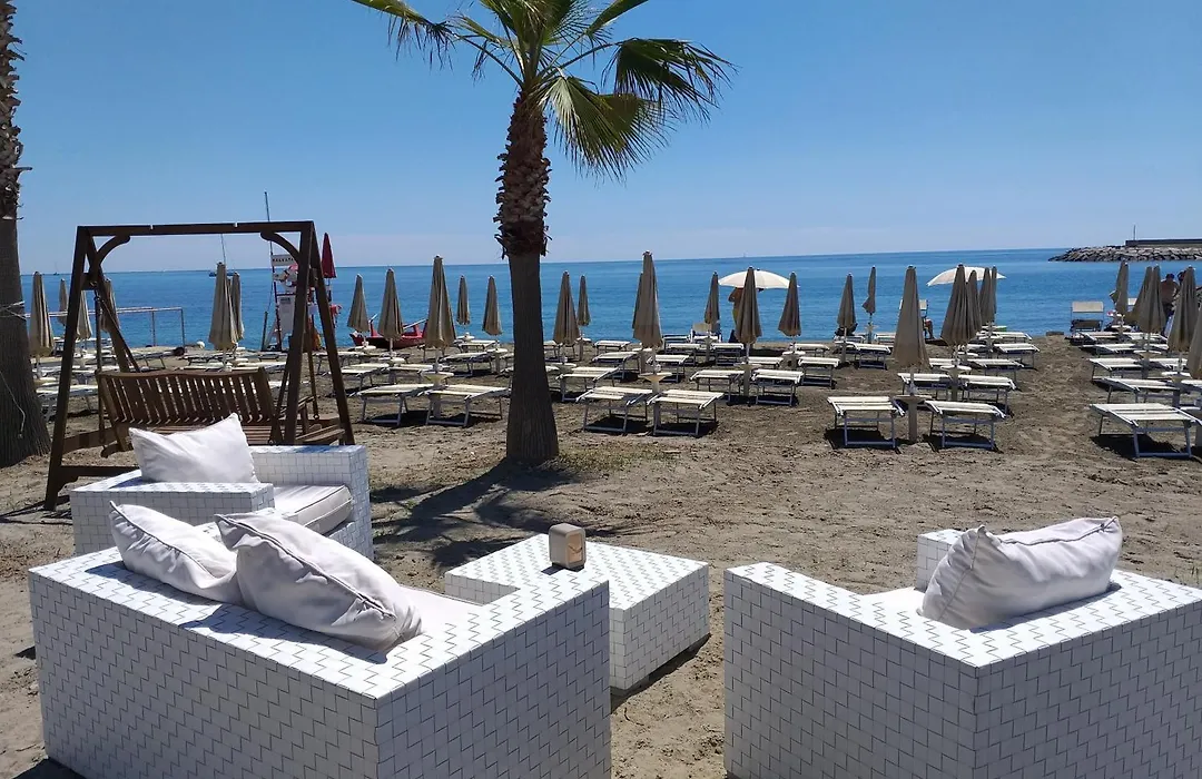 Aregai Marina Hotel & Residence-1