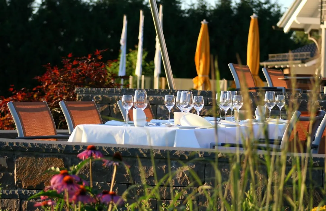 Golf & Resort Hotel Gut Heckenhof Im Siegtal Zwischen Bonn Und Koeln-1