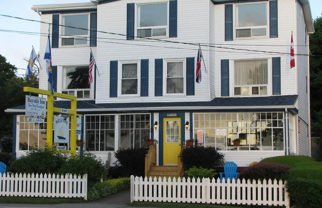 Bayside Inn-1