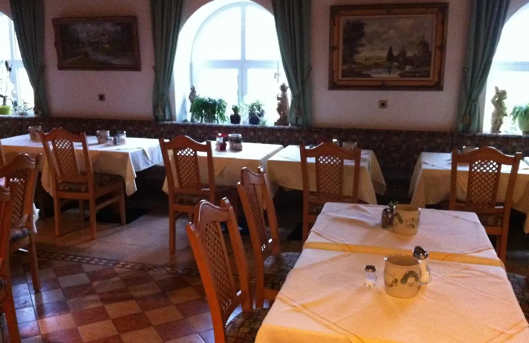 Hotel Preishof-1