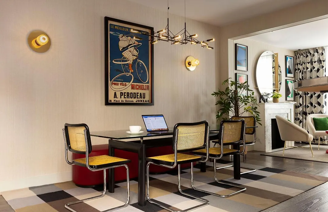 Hôtel Moderniste-1