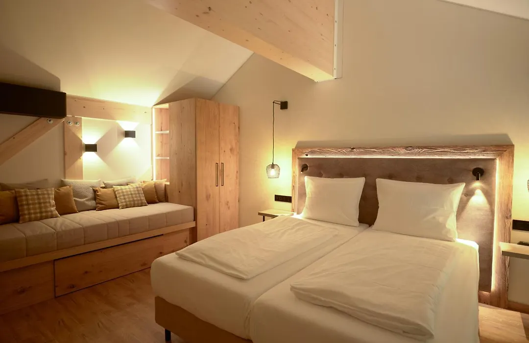 Hotel Buetgenbacher Hof-1