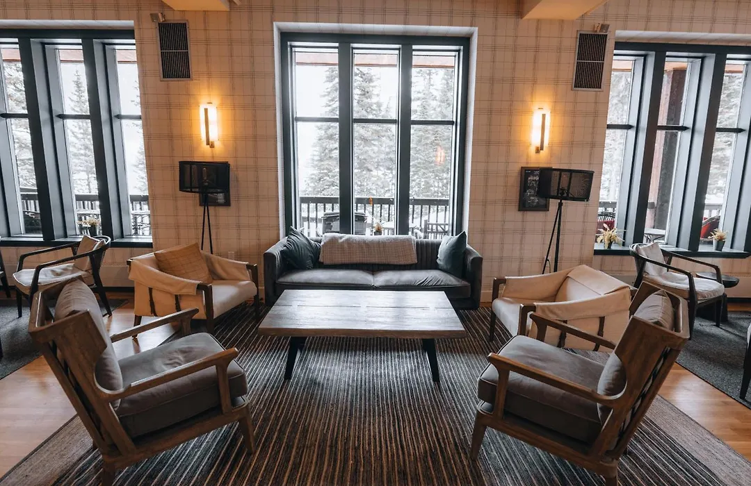Emerald Lake Lodge-1