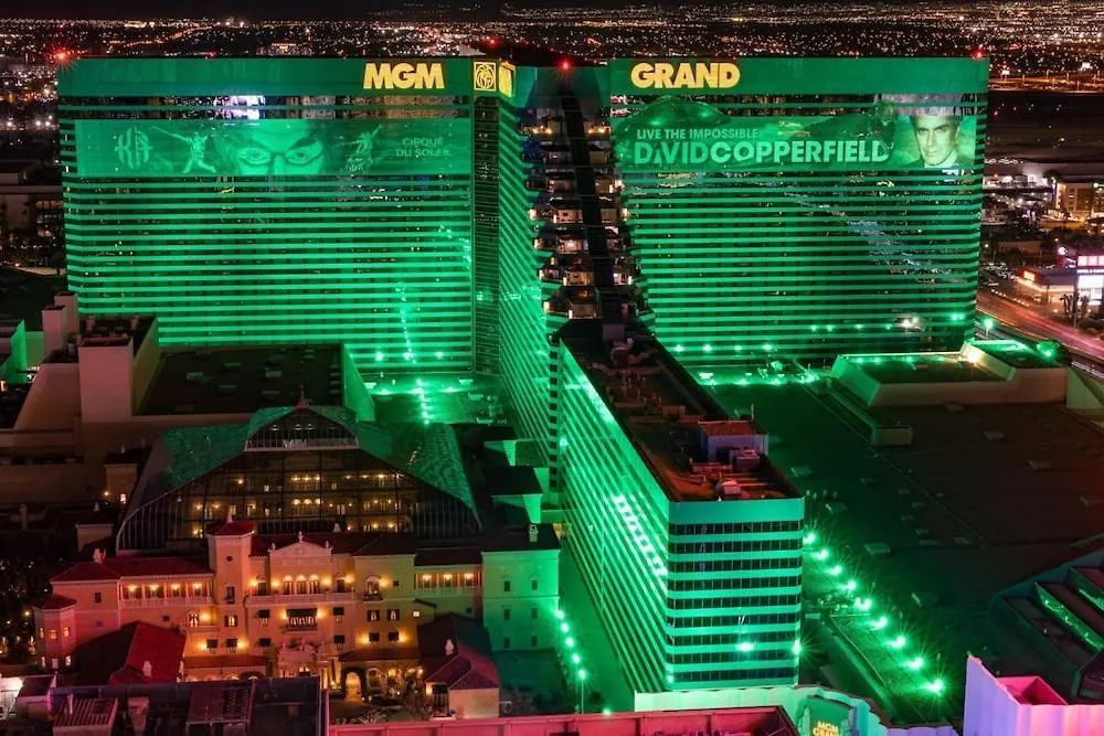 MGM Grand Hotel&Casino By Suiteness-1