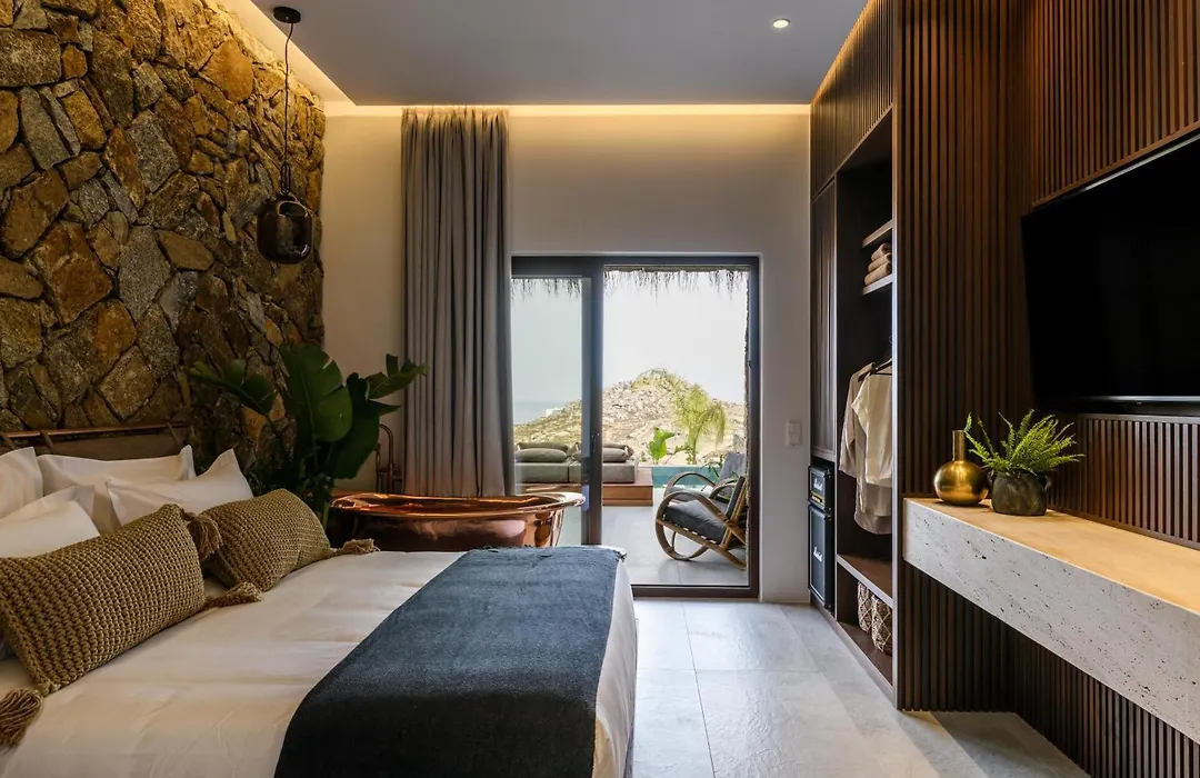Charisma Hotel And Wellness Club-1