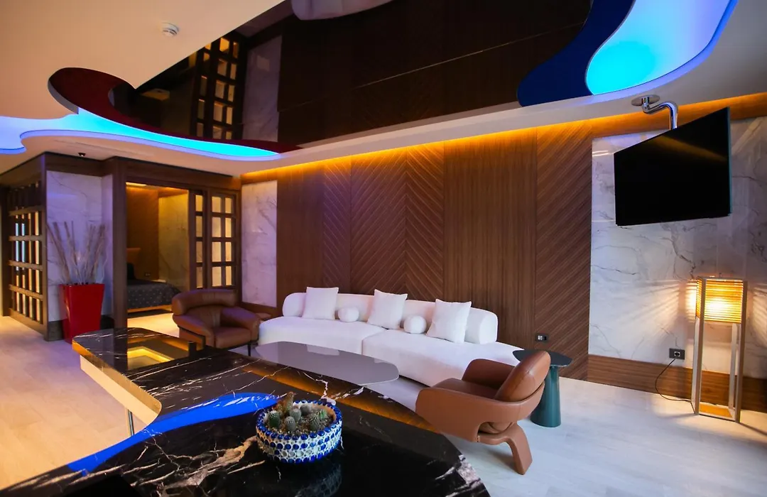 Lalila Blue Suites-1
