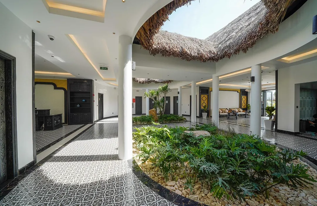 Bliss Hoi An Beach Resort & Wellness-1
