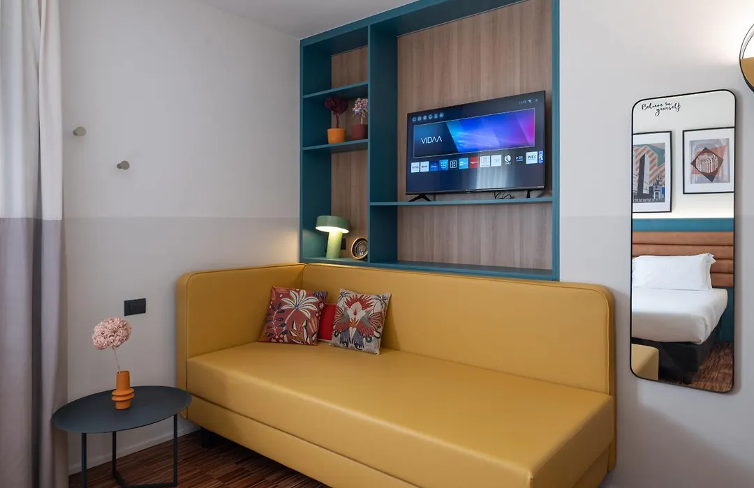 Bleis Hotel-1