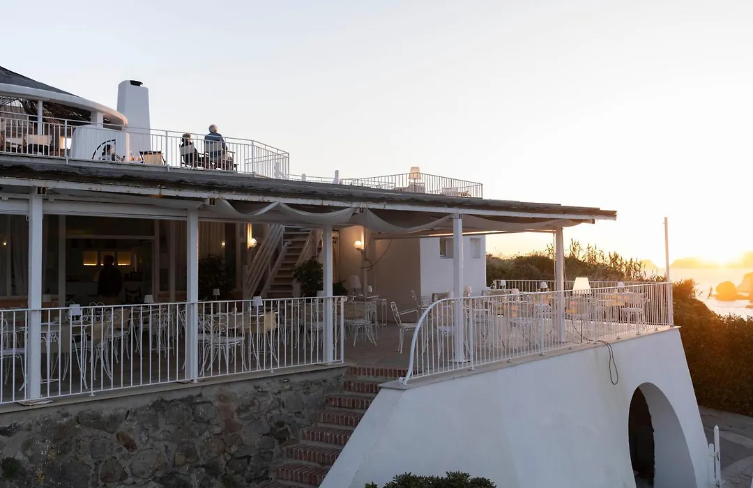 Hotel Chiaia Di Luna-1