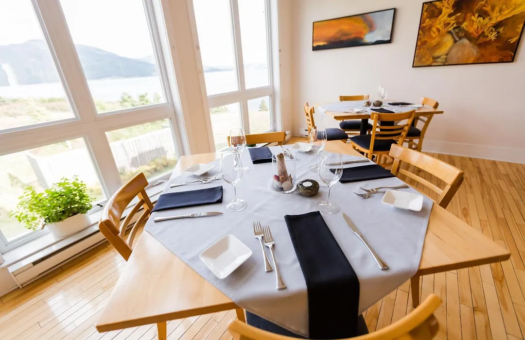 Neddies Harbour Inn-1
