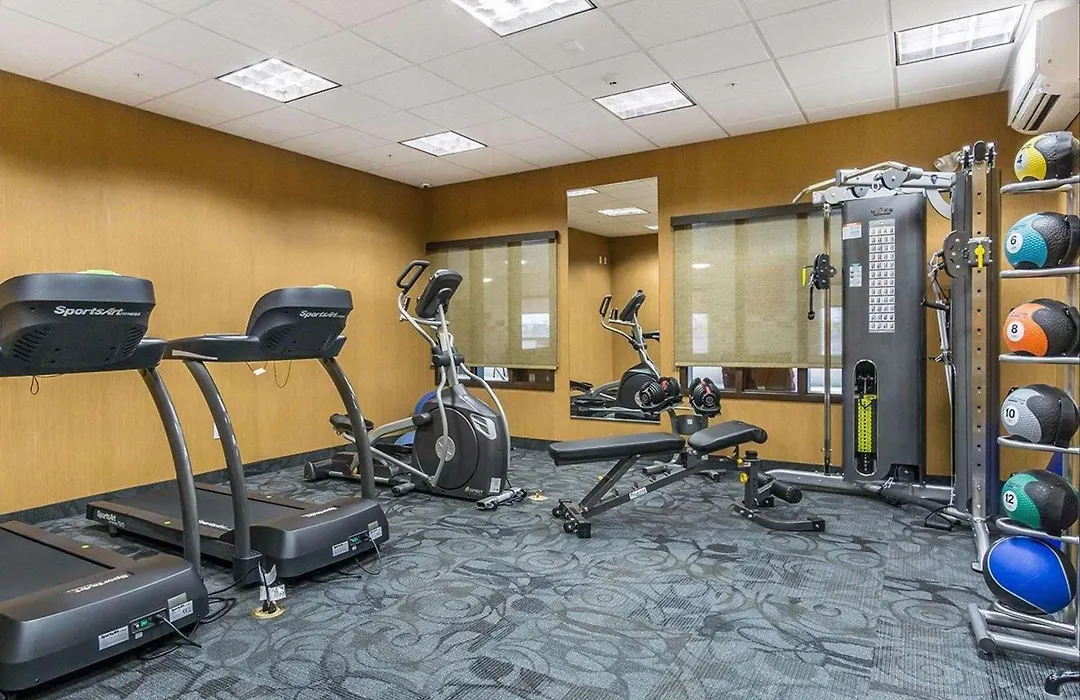 Comfort Inn & Suites Edmonton International Airport-1