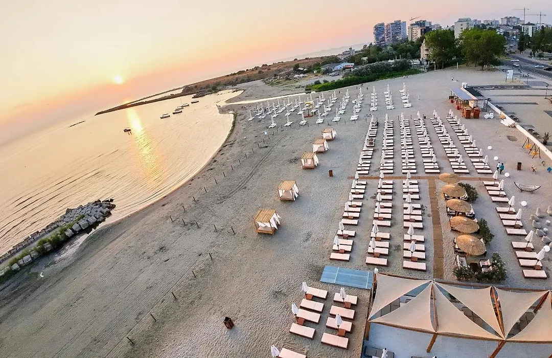 Hotel Malibu-1