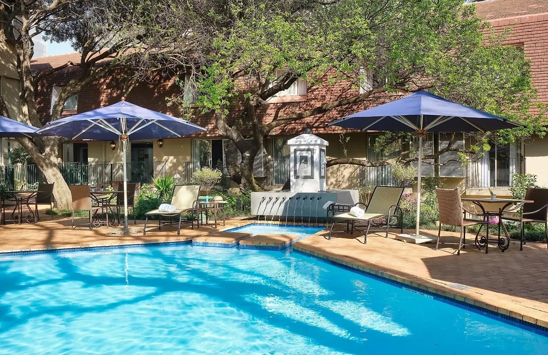 Protea Hotel By Marriott Johannesburg Balalaika Sandton-1
