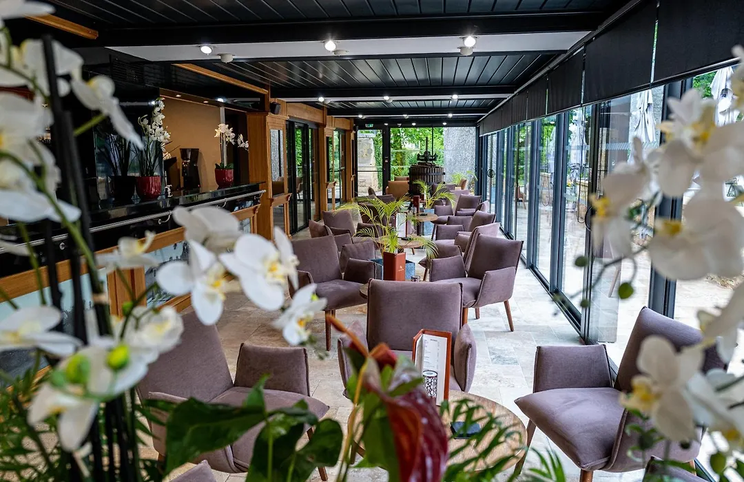 Domaine du Château de Monrecour - Hôtel et Restaurant - Proche Sarlat-1