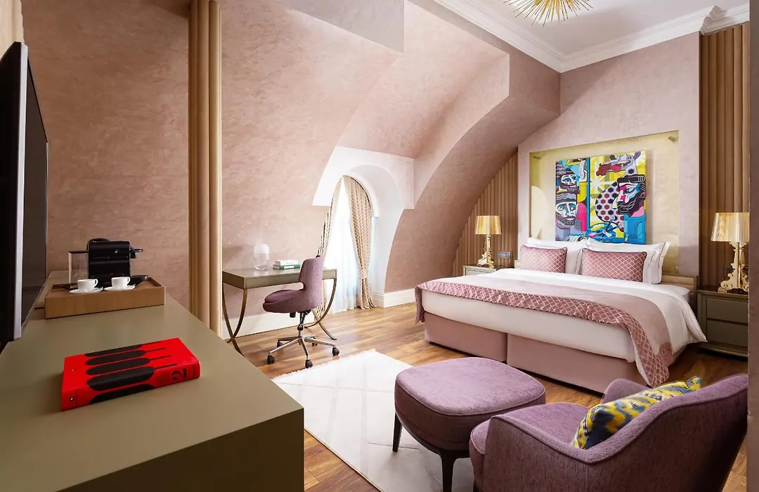 Art Gallery Hotel-1