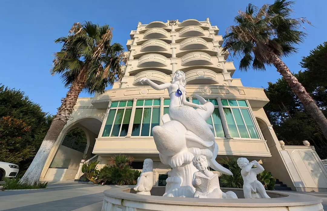 Hotel Vila Barbaut-1