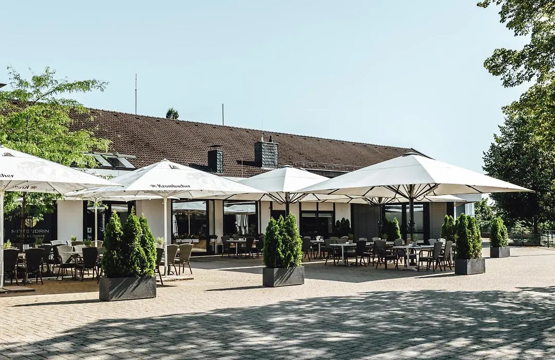 Parkhotel Nuembrecht-1