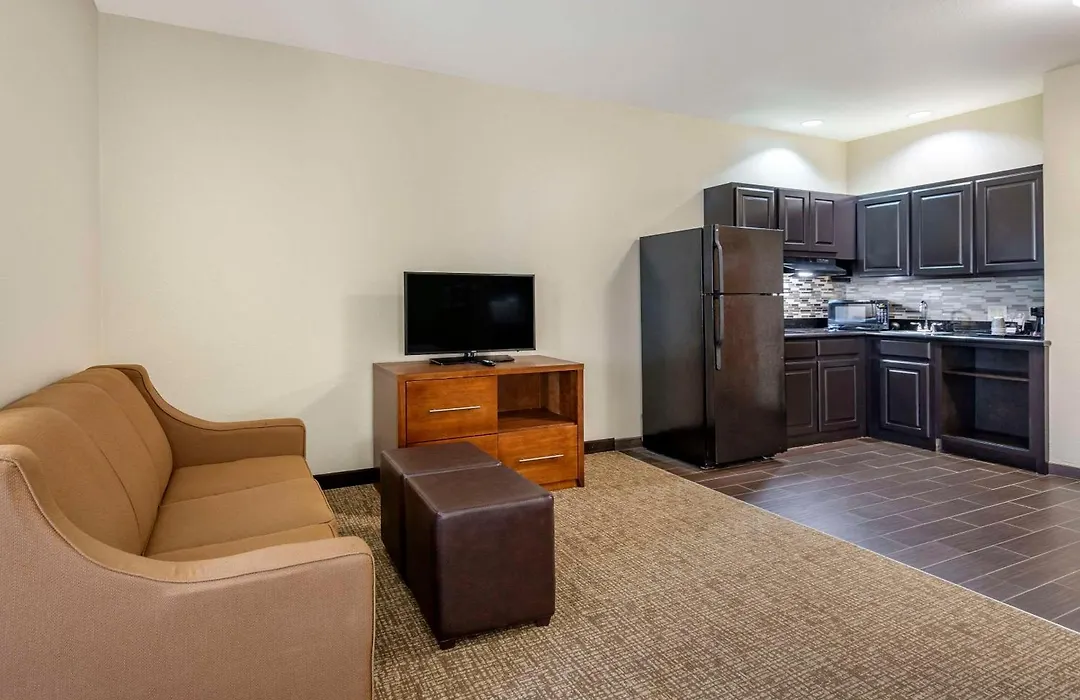 Comfort Inn & Suites Glenpool-1