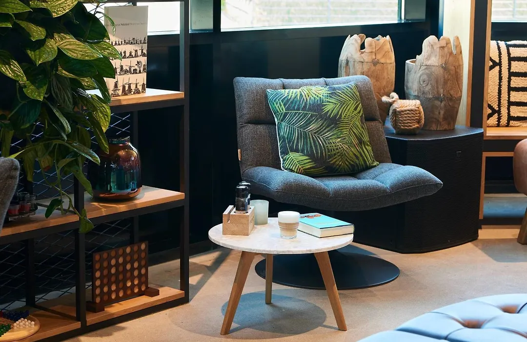 Moxy Amsterdam Schiphol Airport-1