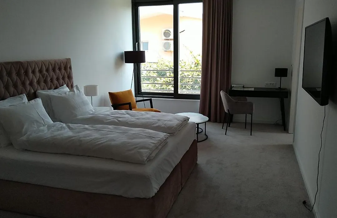 Hotel Oscar-1