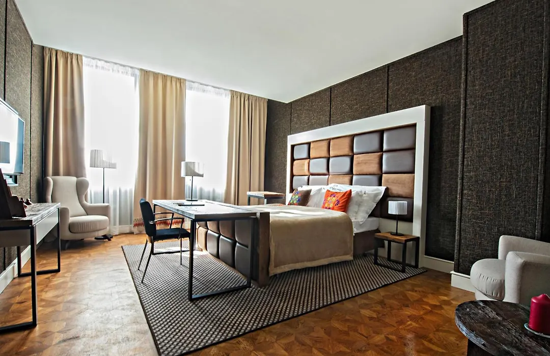Hotel Bristol Tradition And Luxury-1