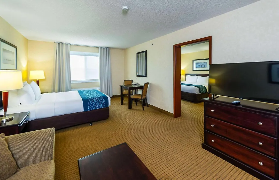 Comfort Inn & Suites-1