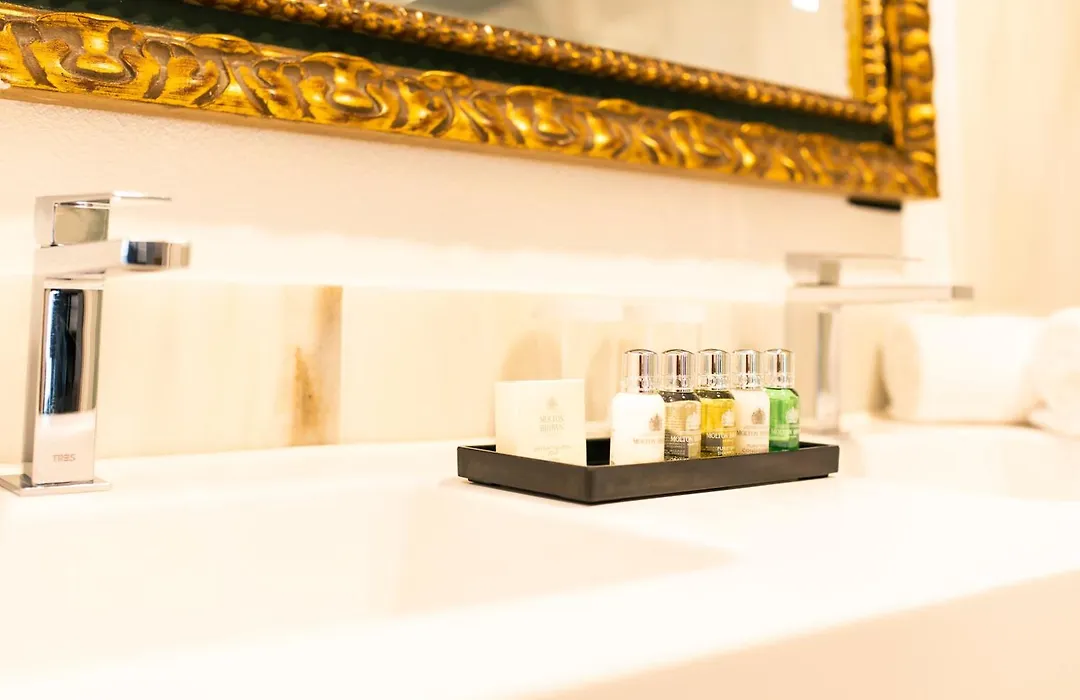 Legado Alcazar Hotel (Adults Only)-1