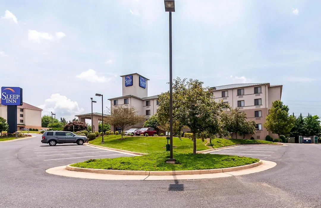 Sleep Inn & Suites Harrisonburg On University-1