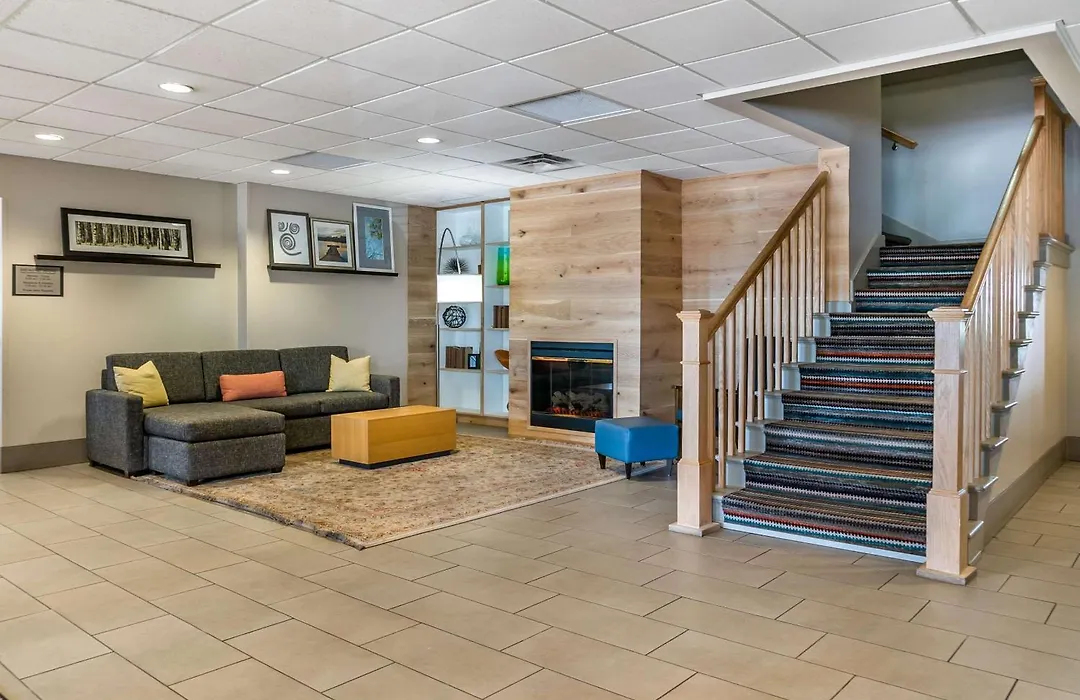 Country Inn & Suites By Radisson, Rossford - Toledo South-1