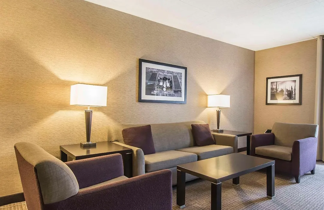 Quattro Hotel & Conf Centre, An Ascend Collection Hotel-1