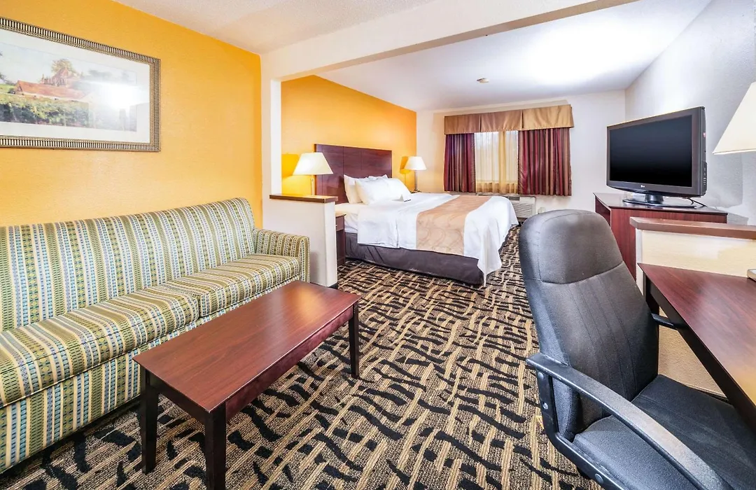 Quality Inn & Suites Danville East-1