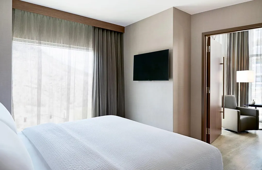 Ac Hotel By Marriott Phoenix Tempe/Downtown-1