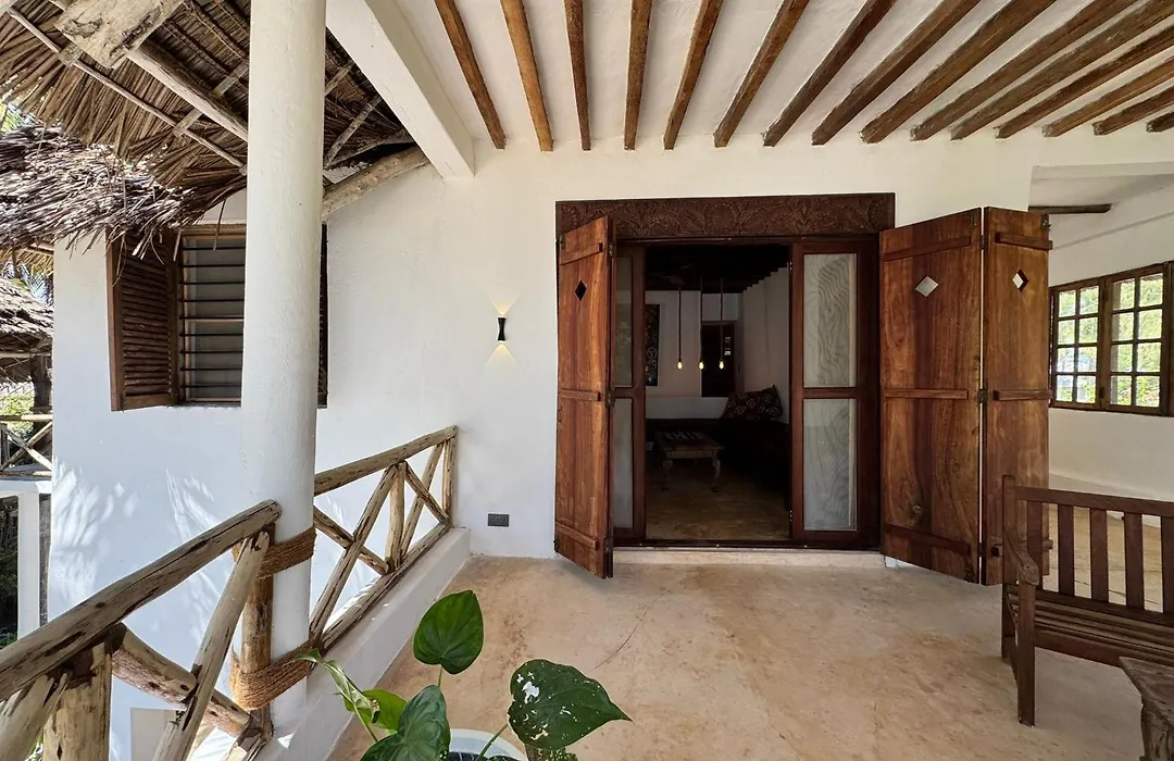 Mango Beach House-1