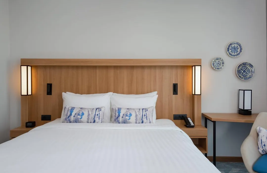 Courtyard By Marriott Bucharest Floreasca-1