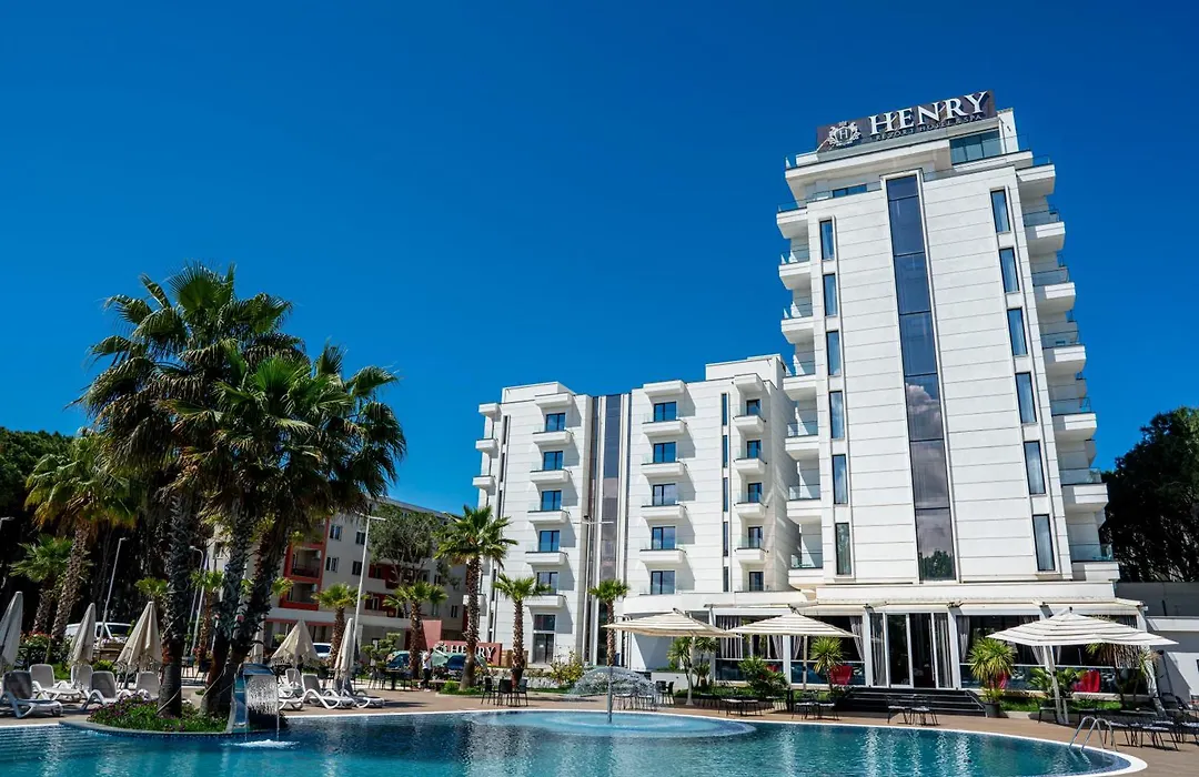 Henry Resort & Spa-1