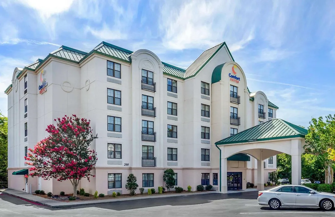 Comfort Suites Hanes Mall-1