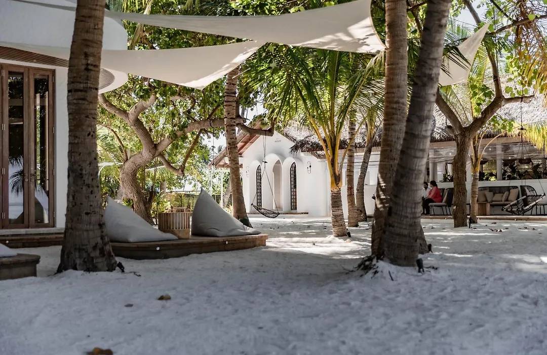 Stone Hotels Dhiffushi-1