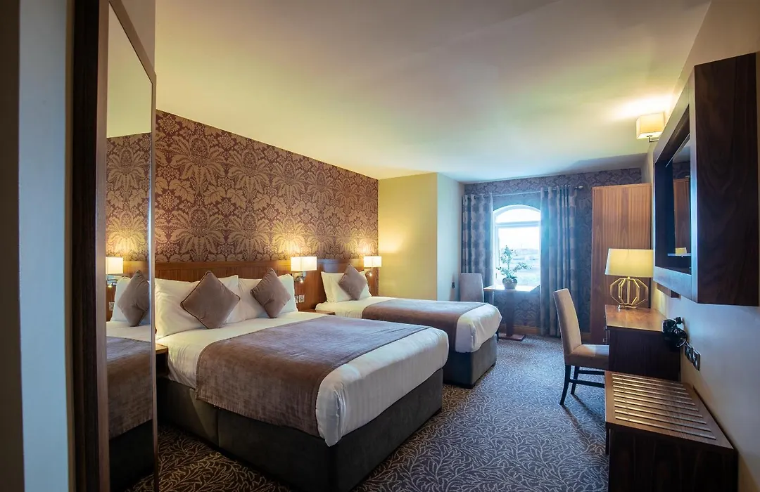 Holyrood Hotel - Leisure Centre & The Spa At Orchids-1