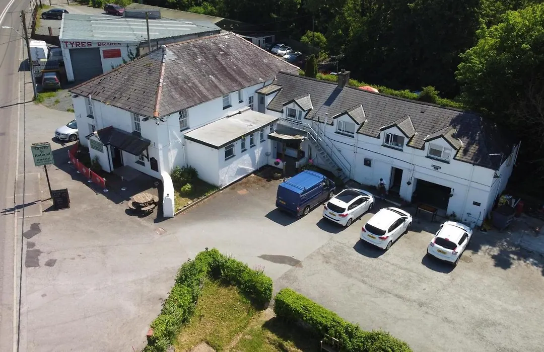 Holland Arms Hotel-1