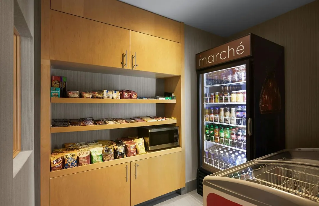Courtyard By Marriott Montreal Airport-1