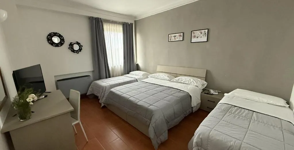 Hotel Quadrifoglio-1