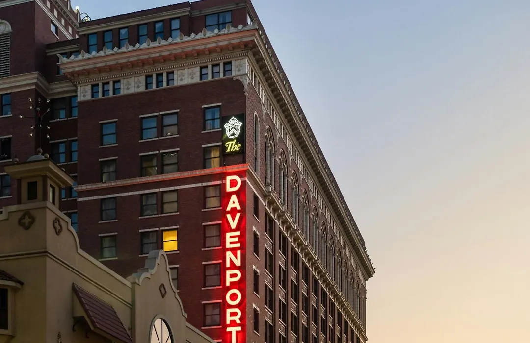 Davenport Hotel, Autograph Collection-1