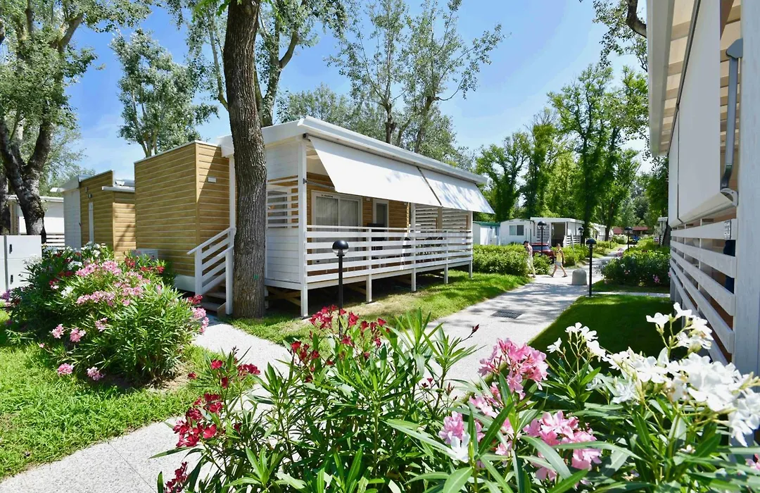 Isamar Holiday Village-1