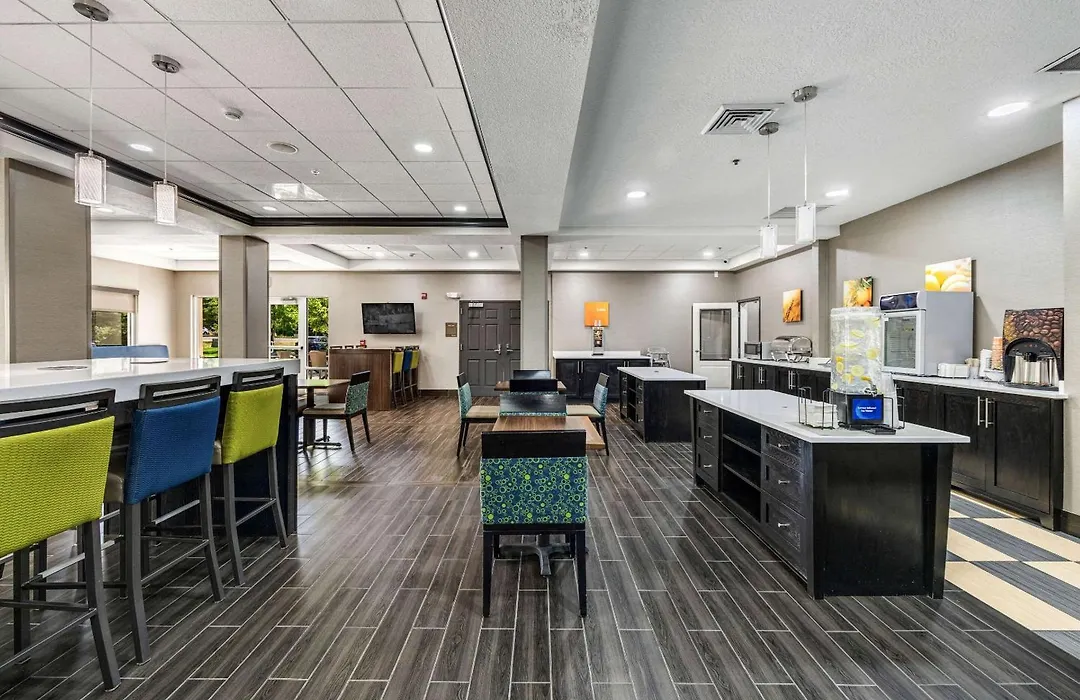 Comfort Inn & Suites Logan Near University-1
