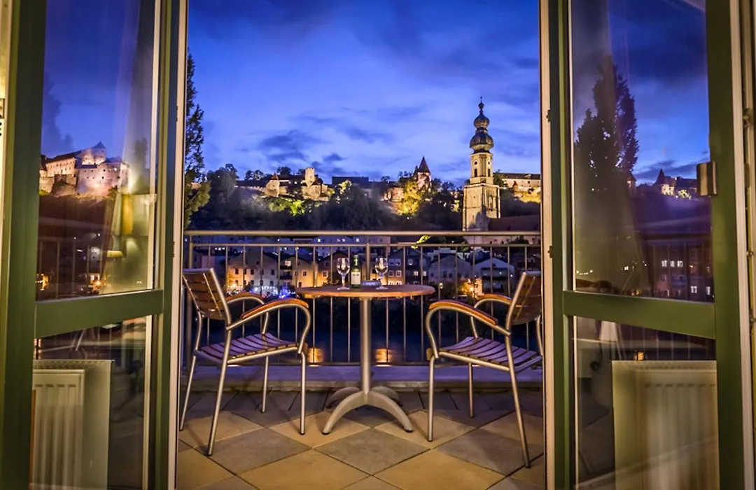 Hotel Burgblick-1