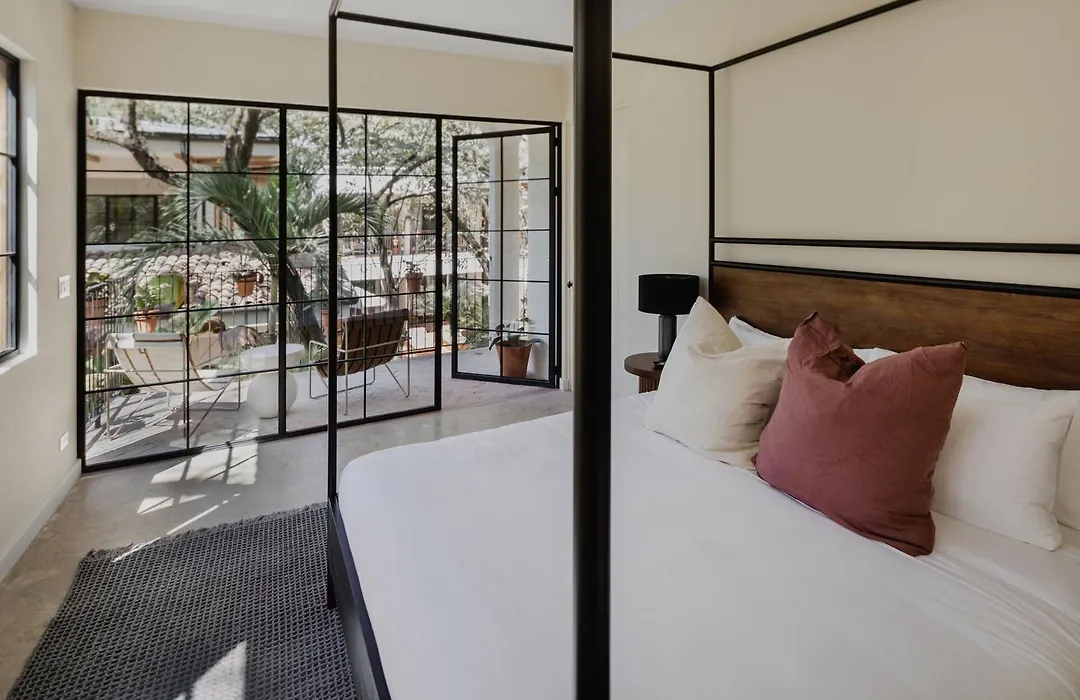 Sendero Hotel-1