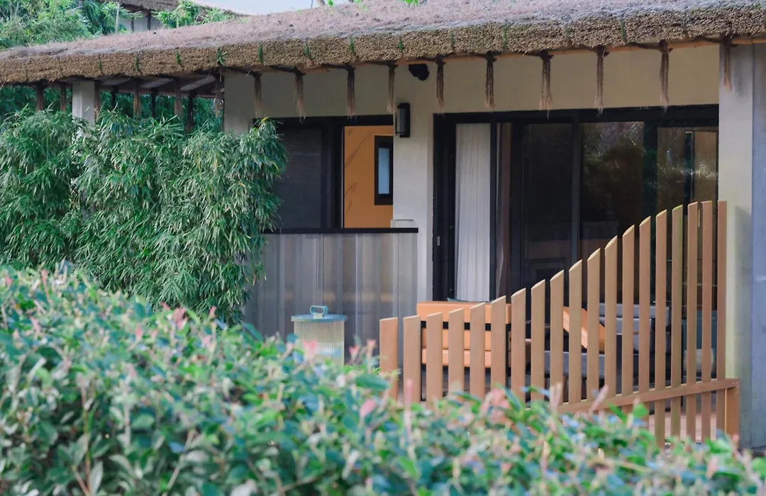 Amber Pure Hill Hotels & Resorts Jeju-1