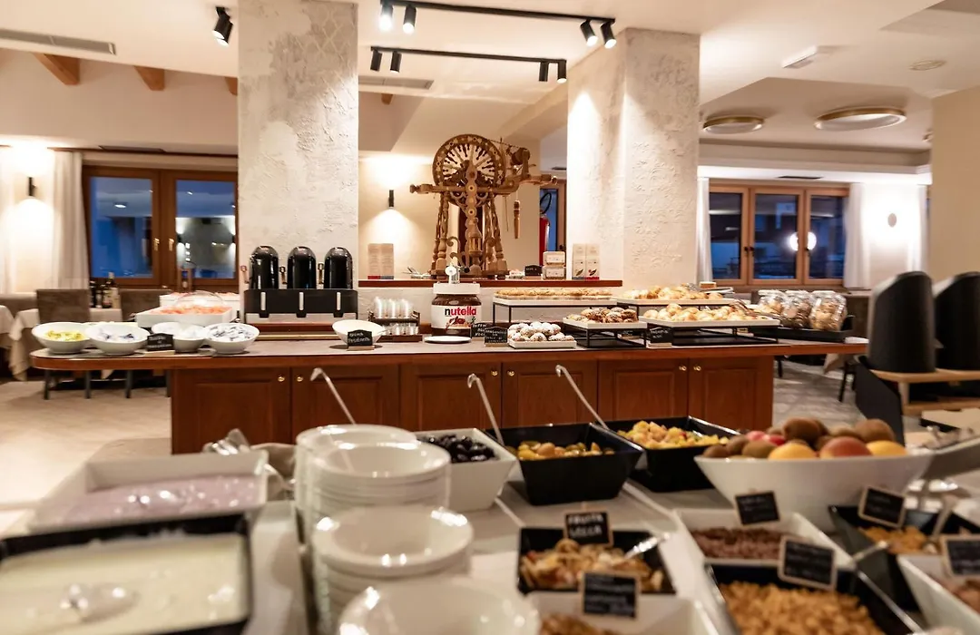 Hotel Val Di Sole-1
