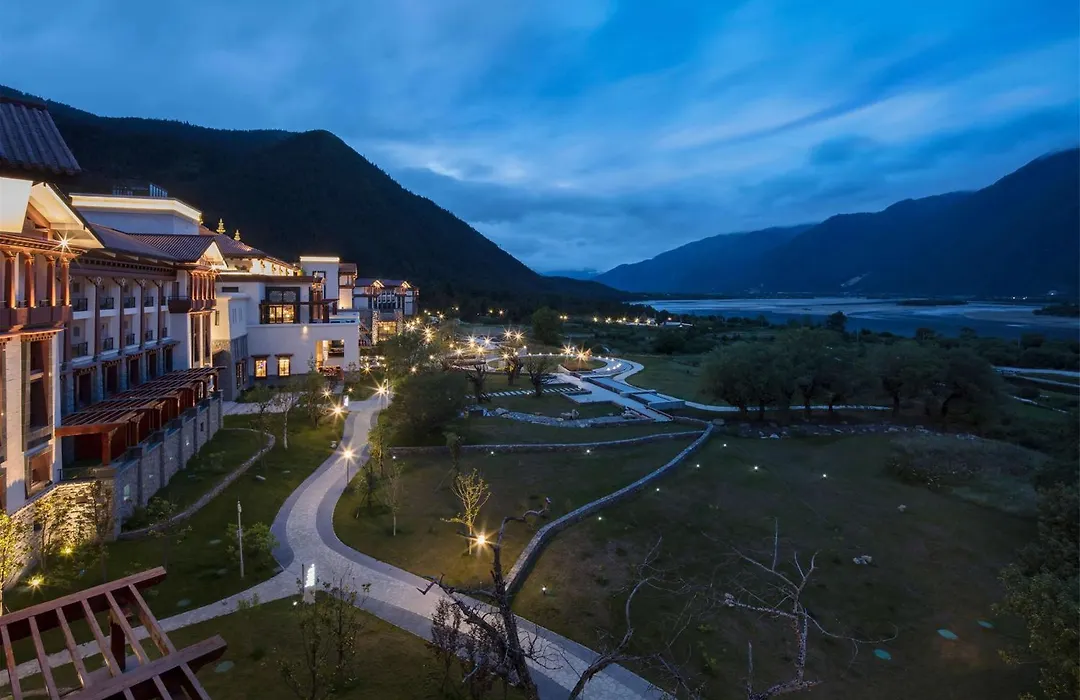 Hilton Linzhi Resort-1