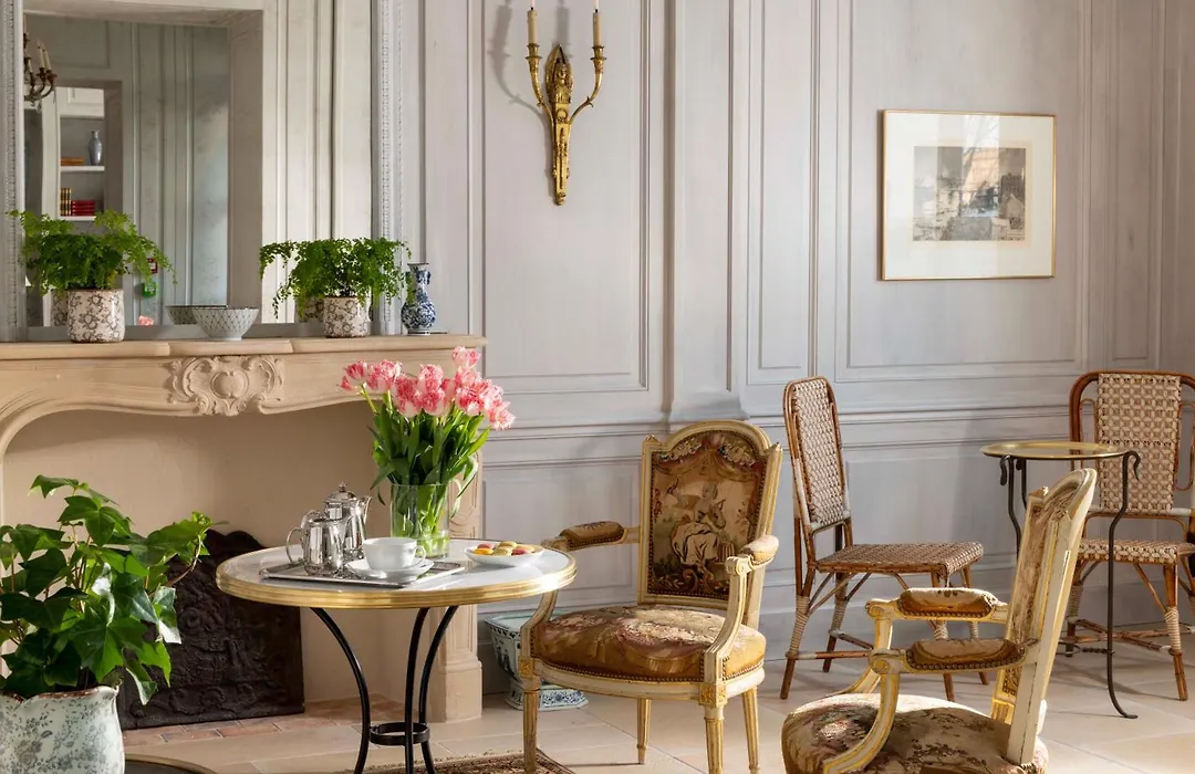 Hotel Du Quai Voltaire-1
